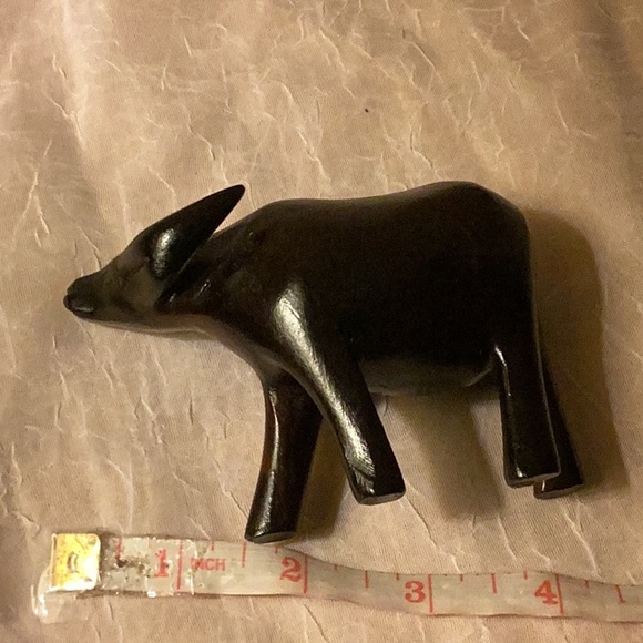 Small wildebeest Statue Wooden Statue Vintage - Picture 10 of 10